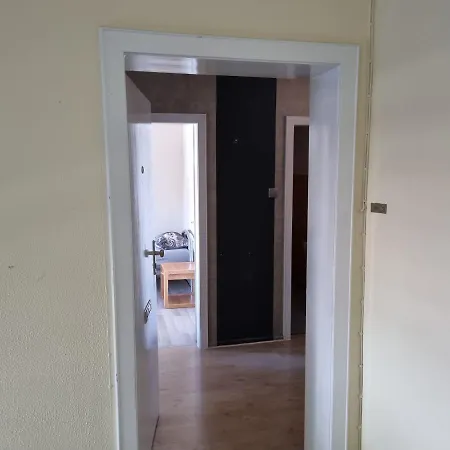 Ts1 1-og Moebilierte In Wolfsburgs Zentrum *